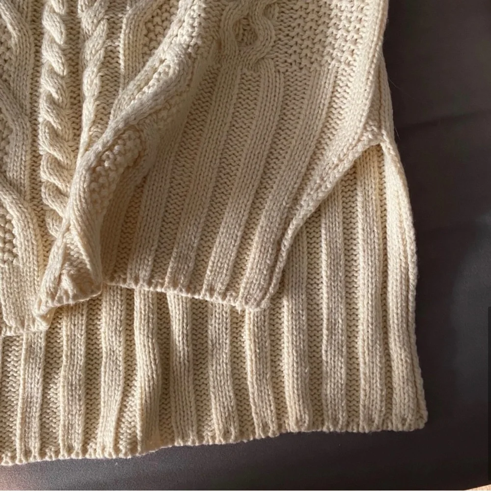 Heartloom Eryn Cable Knit Sweater - Picture 4 of 5